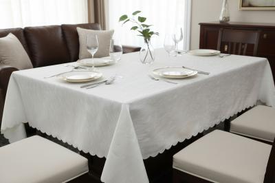 Официална покривка за маса Мрамор - бяла и кремава