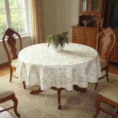 Стил и романтика: официална покривка за маса, бяла и екрю