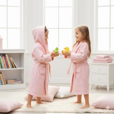 Памучно розово детско халатче за баня - за момиченца