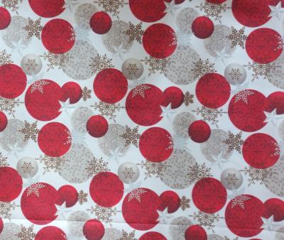 Покривка "Пъстър коледен свят” – празнично настроение и стил в детайла