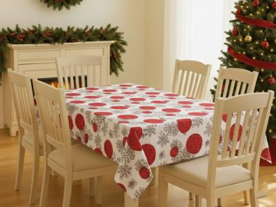 Покривка "Пъстър коледен свят” – празнично настроение и стил в детайла