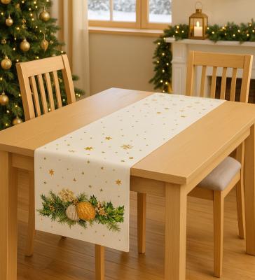 Златна зимна магия – коледен тишлайфер, който носи сияние и уют