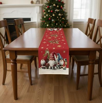 Празнична приказка  с гномчета – коледен тишлайфер