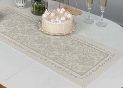 Жакардов тишлайфер "Хармония в екрю"