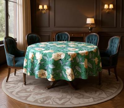 Водоустойчива покривка за маса светли магнолии на зелен фон