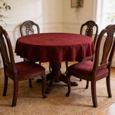 Едноцветна покривка за маса в наситен бордо цвят