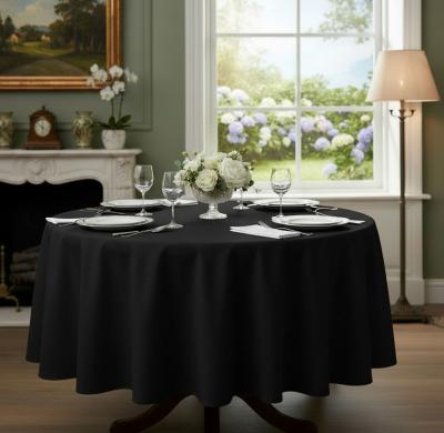 Черна покривка за маса от разкошен плат