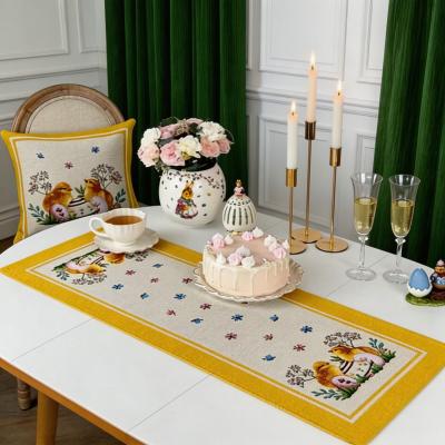 Жакардов тишлайфер за Великден с жълти пиленца -  45×140 см