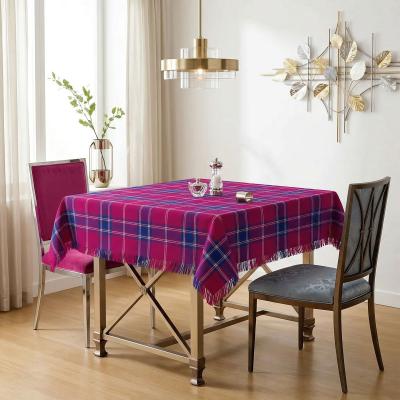 Битова покривка за маса - каре в основен цвят тъмна малина, 150 x 150 см, полиакрил