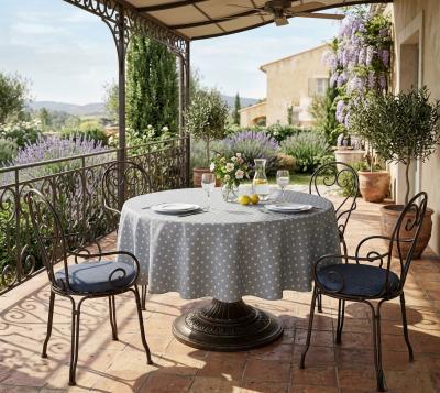 Сива покривка за маса на бели точки, лесна за поддръжка