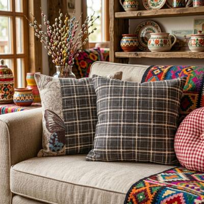 Декоративна калъфка -  каре на тъмна основа графит, винтидж