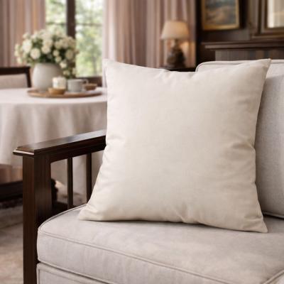 Елегантна минималистична визия с водоустойчива калъфка екрю