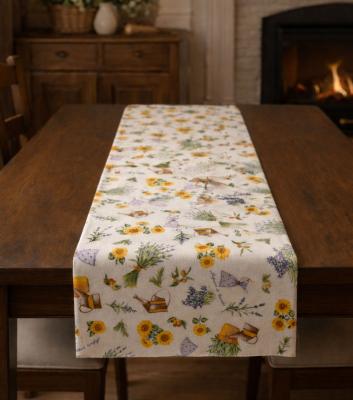 Тишлайфер с прекрасни букетчета лавандула, слънчогледи и маслини