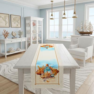 Жакардов тишлайфер с морски мотиви и раковини в акварелни нюанси