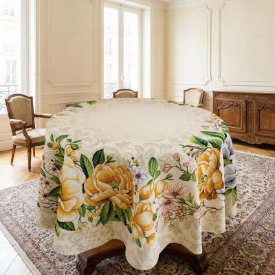Пролетен разкош - жакардова покривка за кръгла маса