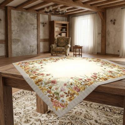 Жакардово каре с нежни полски цветя в топли земни тонове – 90 x 90 см