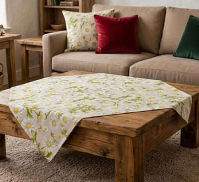 Каре за маса с маргарити върху фон с естествен цвят