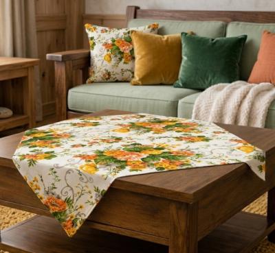 Каре за маса с жълто-оранжеви цветя и зелени листа – 90 x 90 см