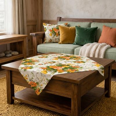 Каре за маса с жълто-оранжеви цветя и зелени листа – 90 x 90 см