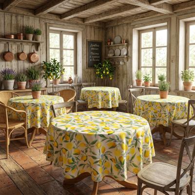 Покривка за маса от водоустойчив плат с десен в средиземноморски стил