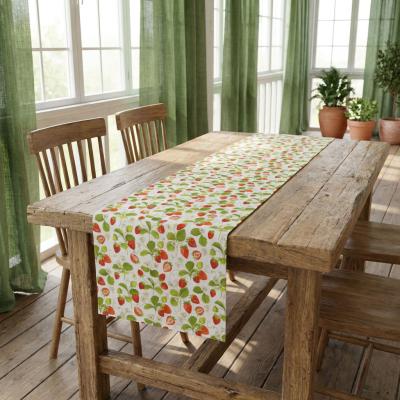 Тишлайфер за маса с ягоди и зелени листа